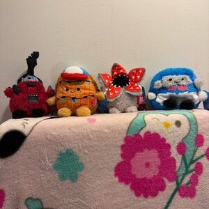 Stranger things Bumbumz Entire Set 4.5” NWT